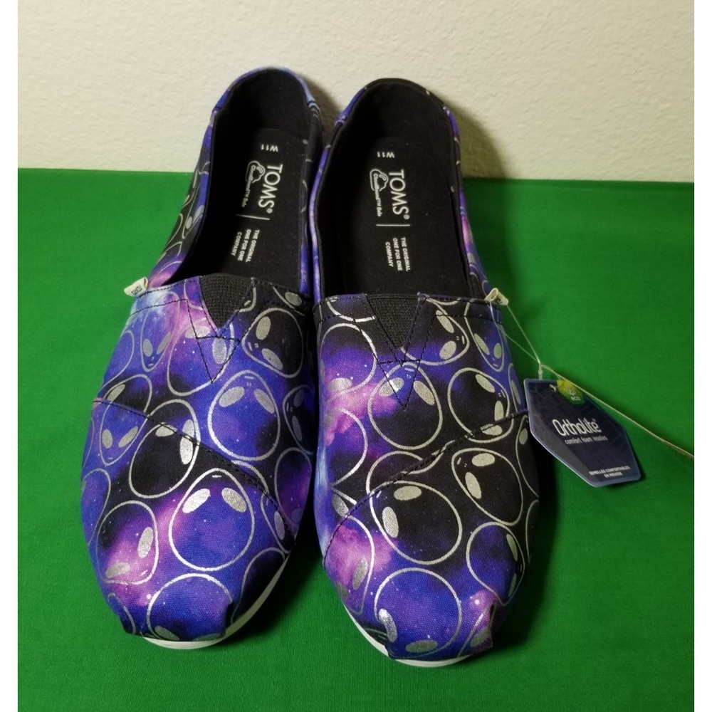 TOMS Women Size 11 Black Foil Alien Galaxy Print Alpargata Shoes NWT
